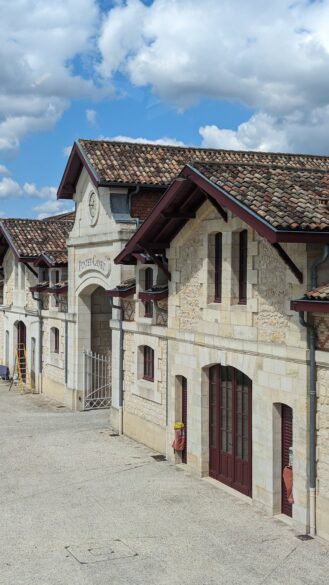 Rincón de la bodega Pontet-Canet.