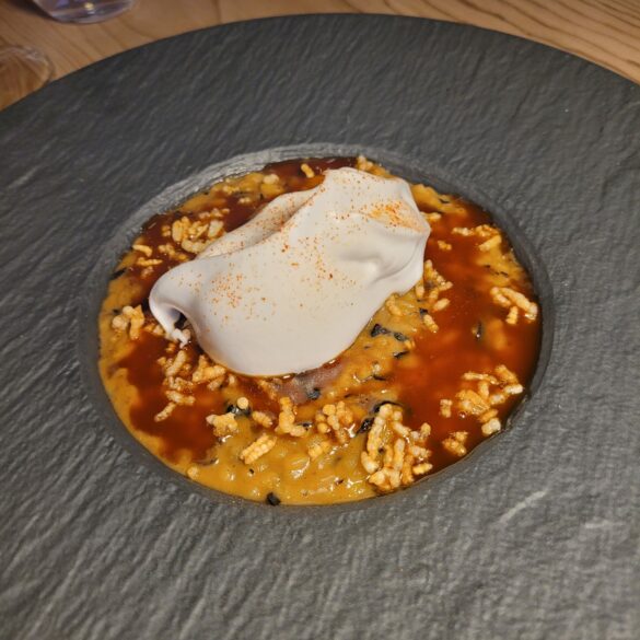 Quintoelemento Falso risotto de sémola con merengue de parmesano