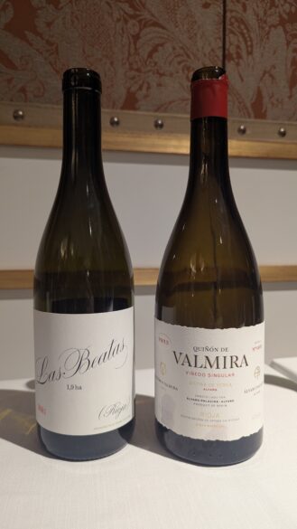 Dos de los vinos de la cata dirigida por Luis Gutiérrez, ambos valorados con 100 puntos Parker.