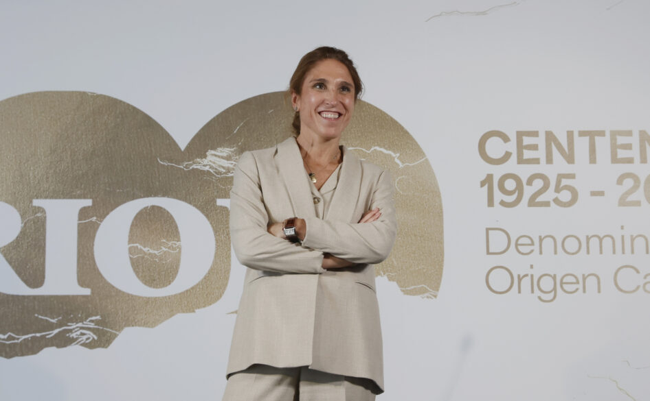 La presidenta de la D.O.Ca. Rioja en uno de los eventos conmemorativos de su centenario.