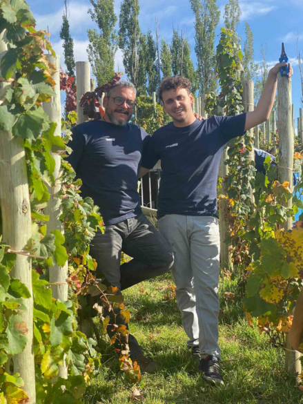 Carlos Fernández y Manuel Michelini, propietarios de la bodega en Rioja Alavesa Dominio del Challao