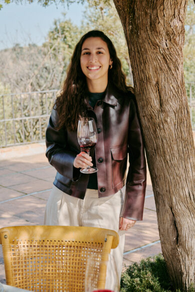 Marta durante una cata de vinos.