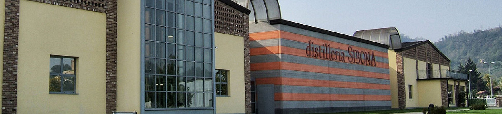 Productor: Sibona Antica Distilleria