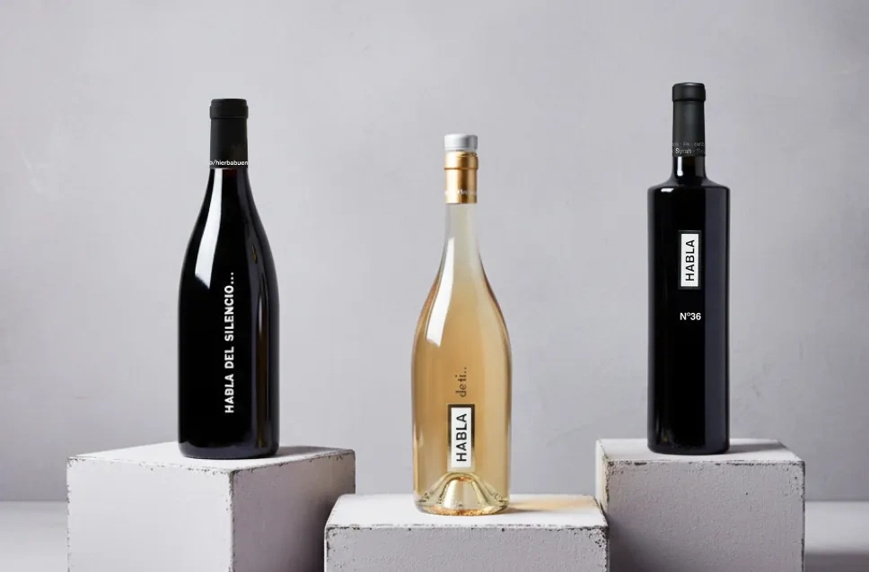 Botellas de vino de la bodega Habla