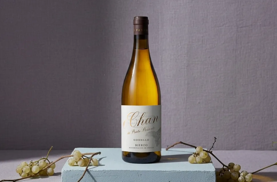 Botella de vino O Chan 2025