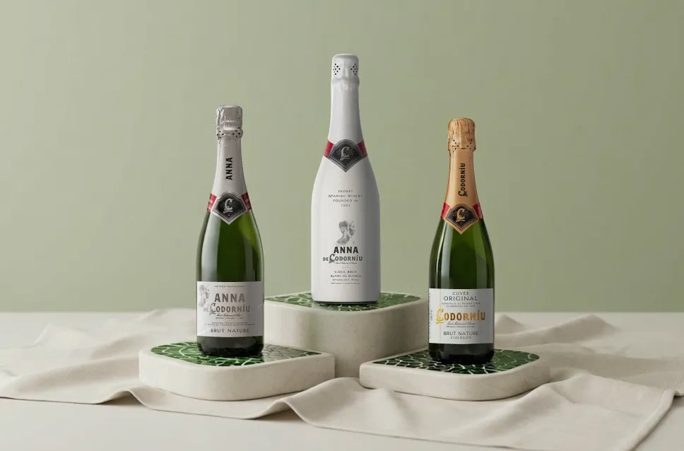 Botellas de vino de la bodega Codorníu