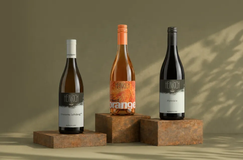 Botellas de vino de la bodega Weingut Heinrich