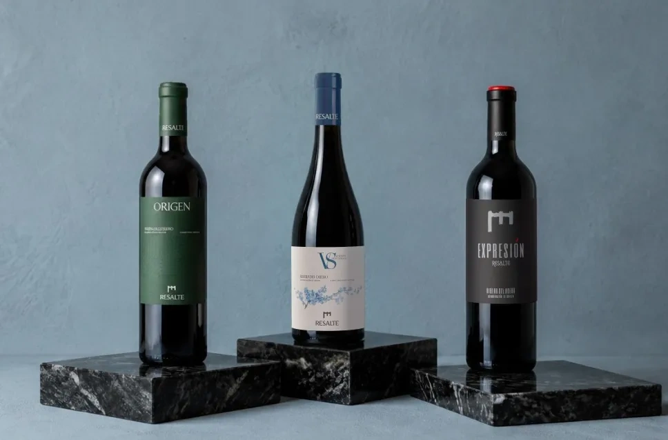 Botellas de vino de la bodega Resalte de Peñafiel