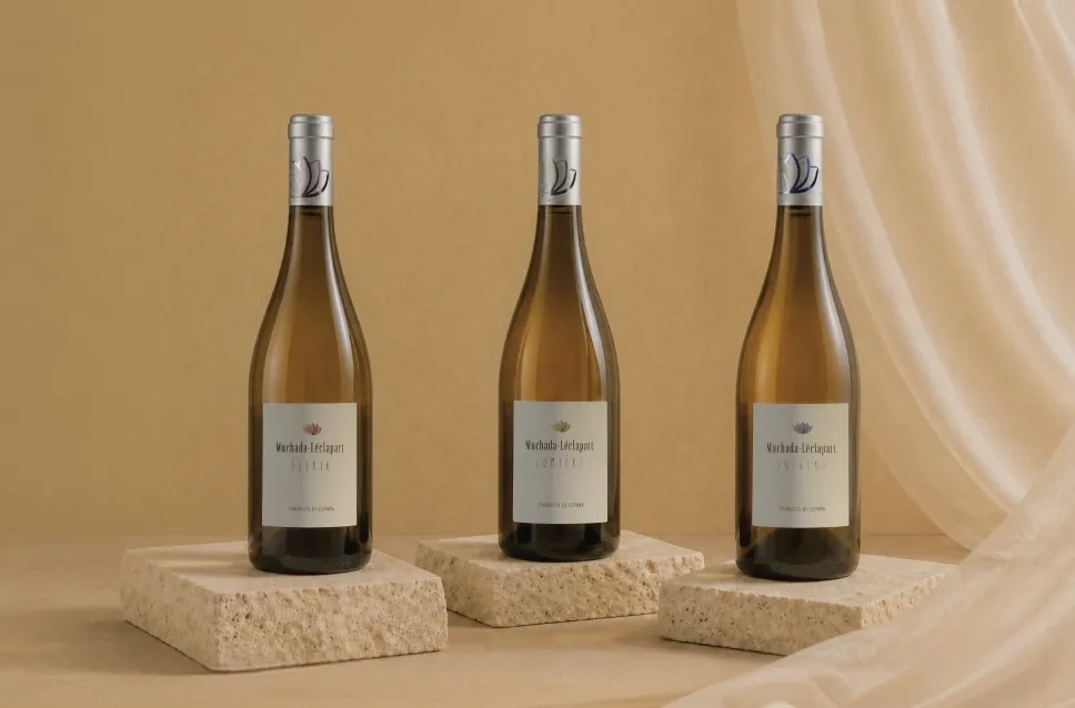 Botellas de vino de la bodega Muchada-Léclapart