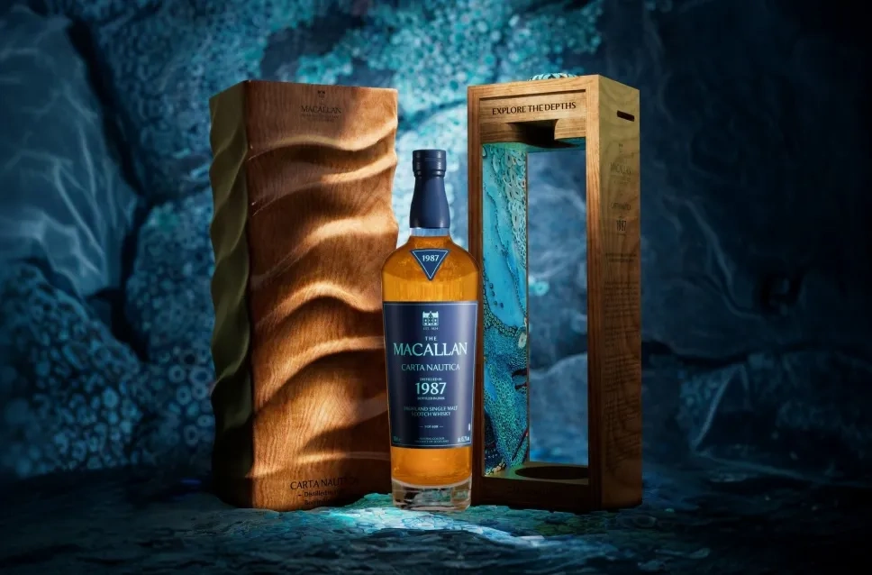 Botella de whisky con estuche The Macallan Carta Nautica 1987