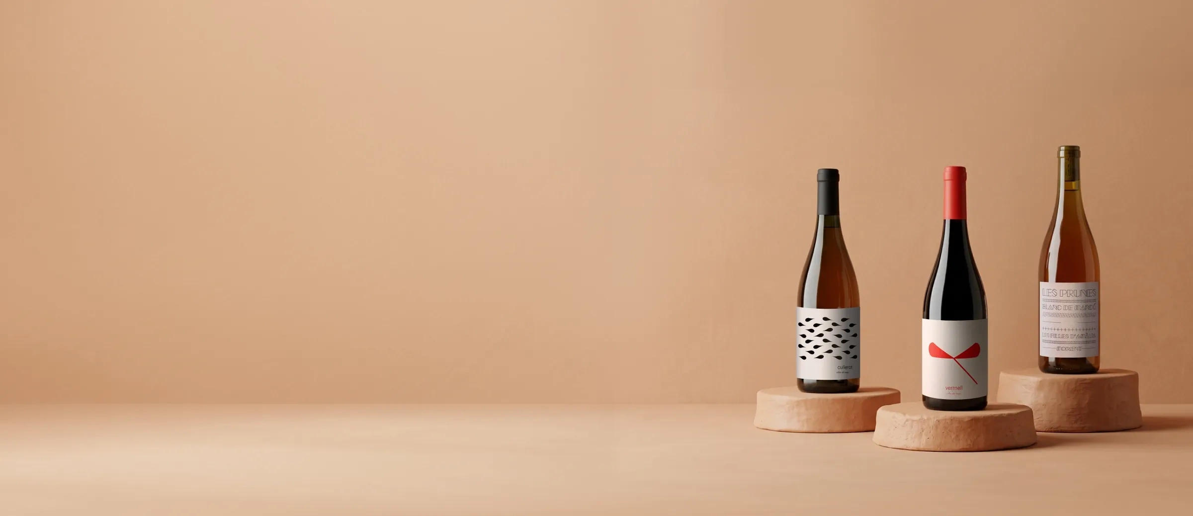 Botellas de vino de la bodega Celler del Roure
