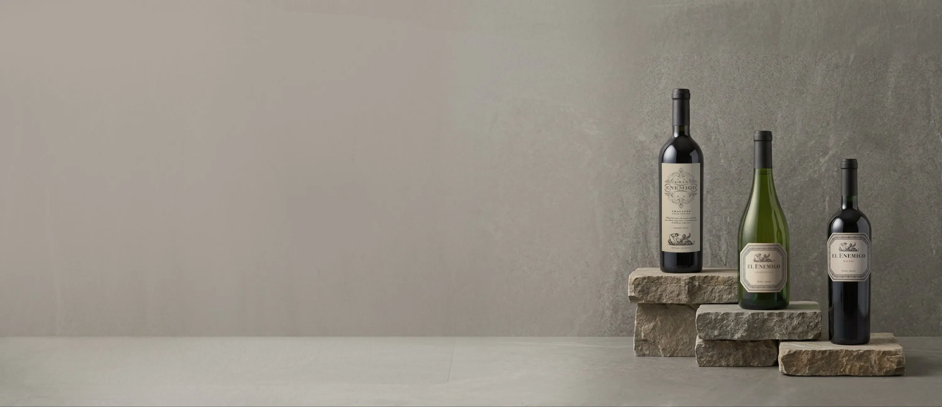 Botellas de vino de la bodega Aleanna