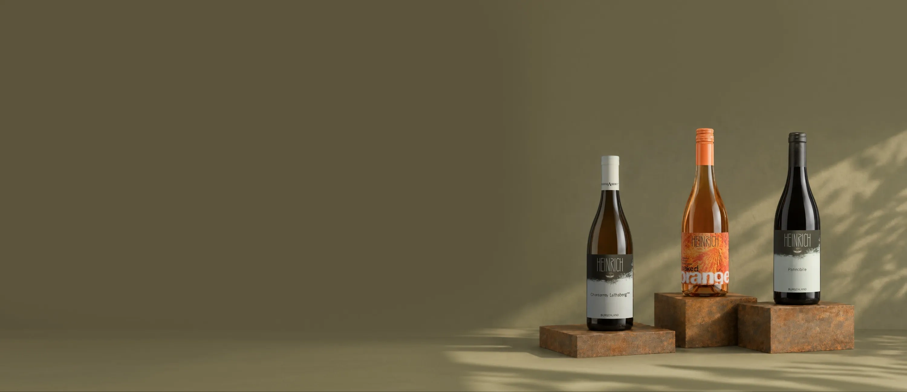 Botellas de vino de la bodega Weingut Heinrich