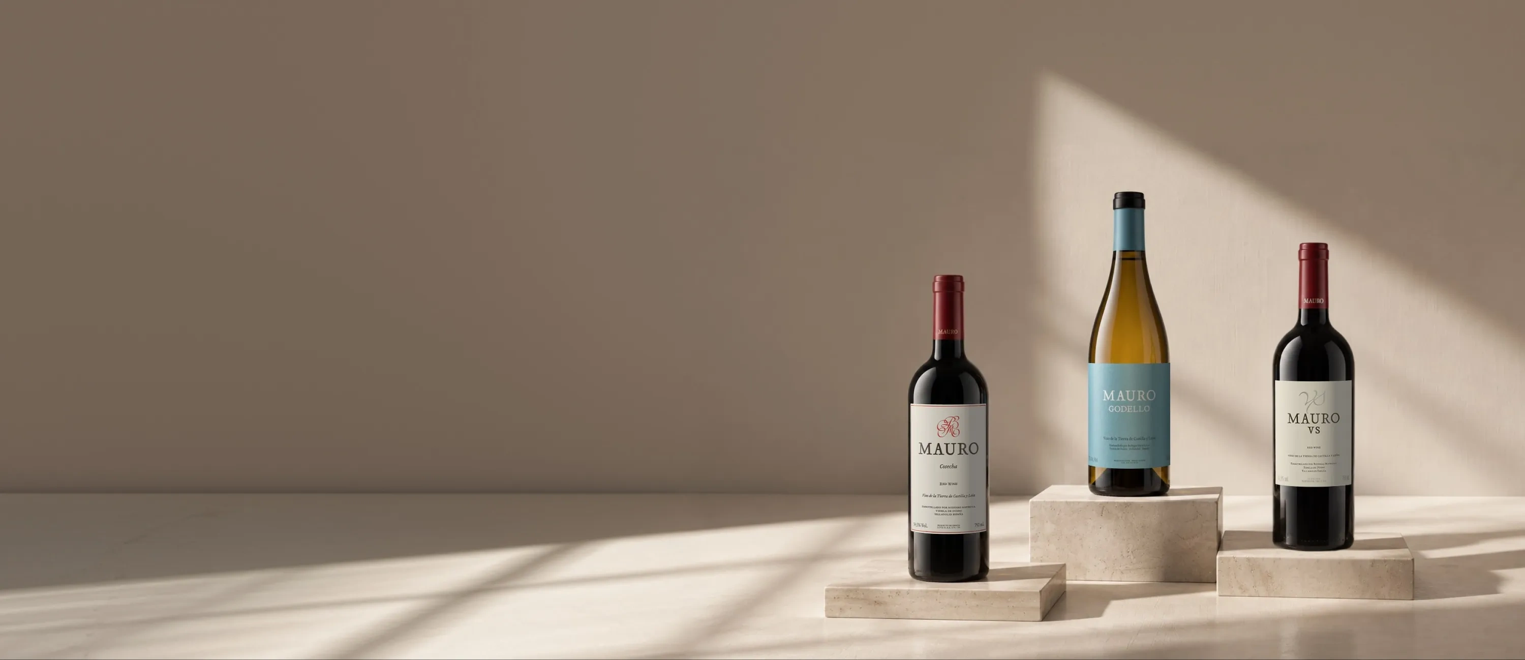 Botellas de vino de la bodega Mauro