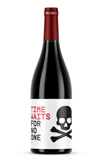 Producto: Time Waits for No One Red 2024