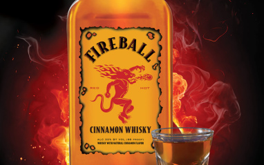 Botella de Fireball Whisky