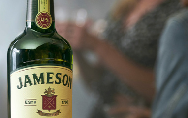 Botella de Jameson