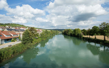 Vista desde el puente de Cumières