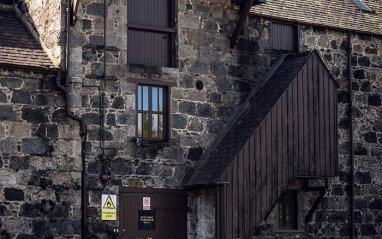 Edificio de la destilería