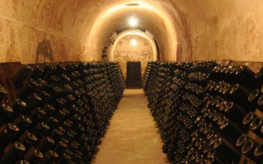 Bodegas subterráneas.