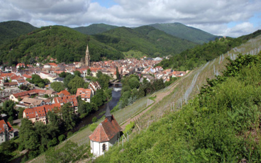 Vistas de los históricos pueblos de Alsacia