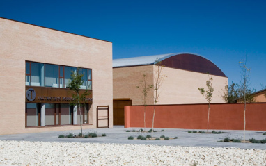 Nuevo edificio de bodega