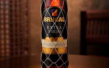 Estuche Brugal Ron Extra Viejo con Vaso